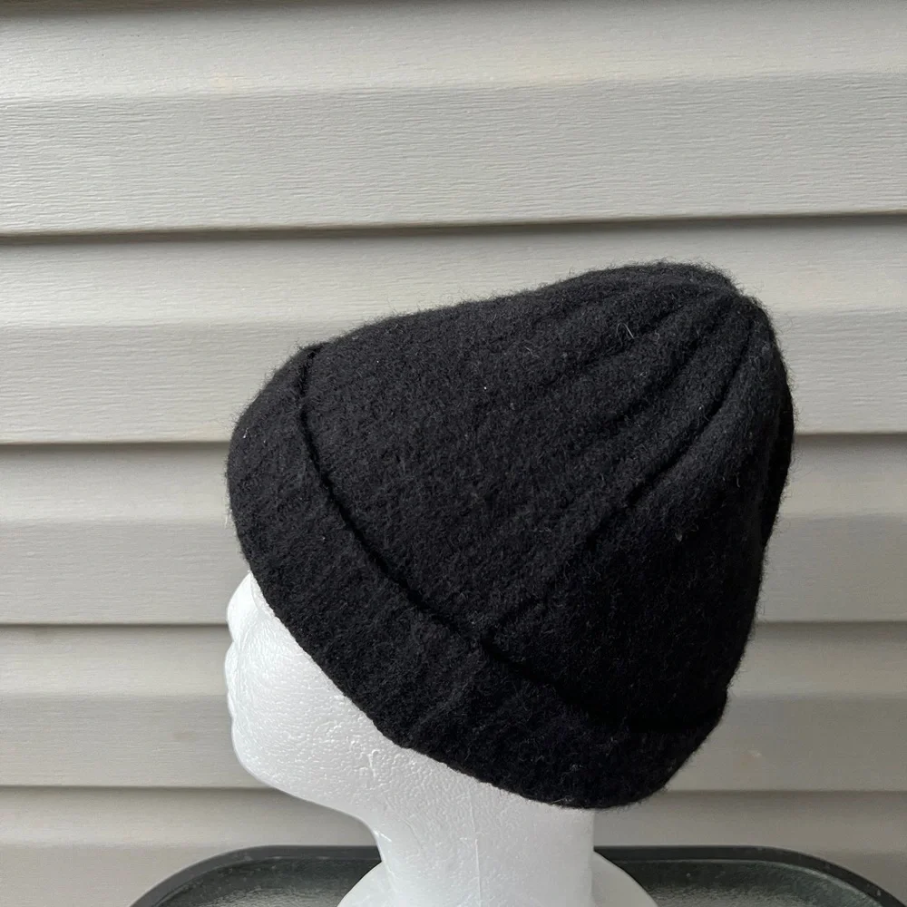 Polo Ralph Lauren Black Beanie Hat - Picture 4 of 7